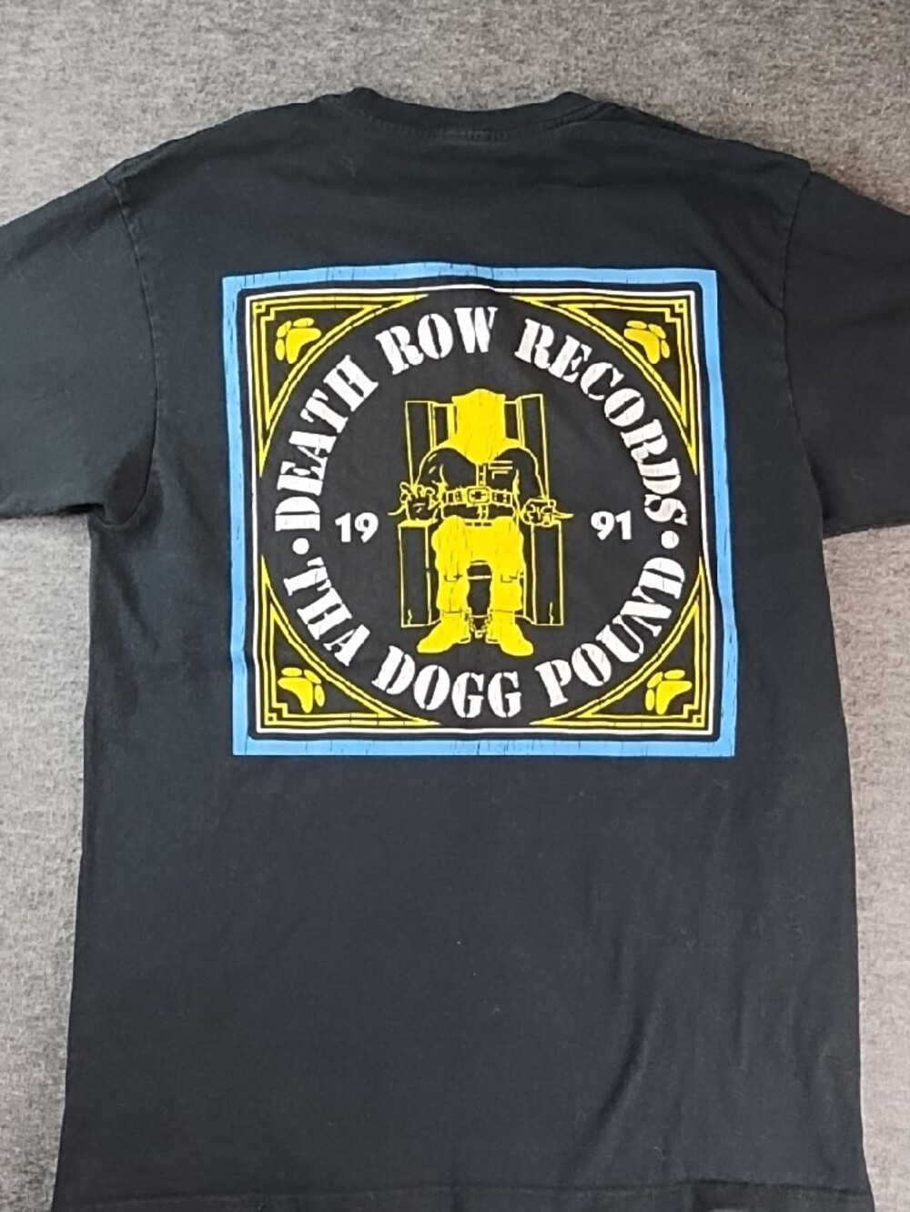 Black Short-Sleeve Crew Tee with Blue Chest Graphic - Men